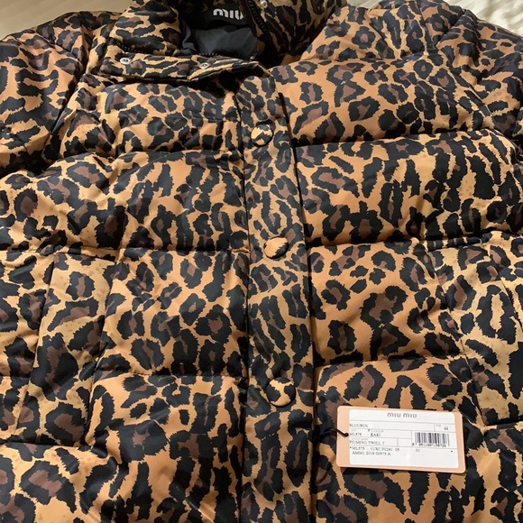 Miu Miu Leopard Print Puffer Coat Sz 44/8 - Picture 3 of 7